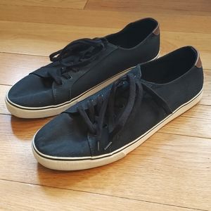 Black Canvas Shoes